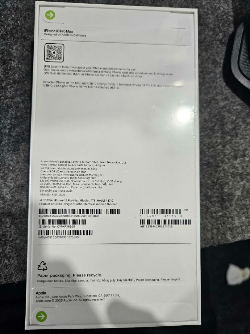 Apple iPhone 18 Pro Max 1TB Glacier Smart Locked (Category: iPhone 18 Series) located in Makati City. Submitted by jeybs123 (Listing ID 1468378375, Image 2). Description: Selling BRANDNEW IPHONE 18 PRO MAX 1TB Glacier SMART LOCKED. I got it at my retention plan at SM AURA. I dont need the phone only need to renew my plan. Brandnew sealed with warranty to SMART or any APPLE STORE. Ikaw na mag activate and mag bukas PRICE: PHP 125,000 can meet up t