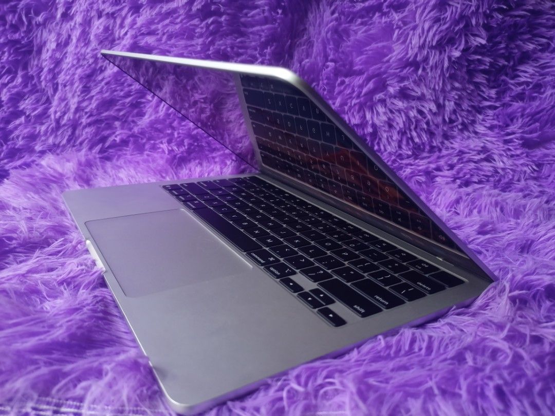 Apple MacBook air M4 (Category: Laptops & Notebooks) located in Quezon City. Submitted by junaifmama38891 (Listing ID 1468459154, Image 1). Description: MacBook air M4 13inch Chip apple M4 Memory 16GB/512 Cycle count 98/Normal MacBook M4 air is sleek and powerful looking for a lightweight yet powerful laptop? This MacBook M4 air is a great choice for everyday productivity and creative use. *Package Original charger Ms office Pouch Condition: like