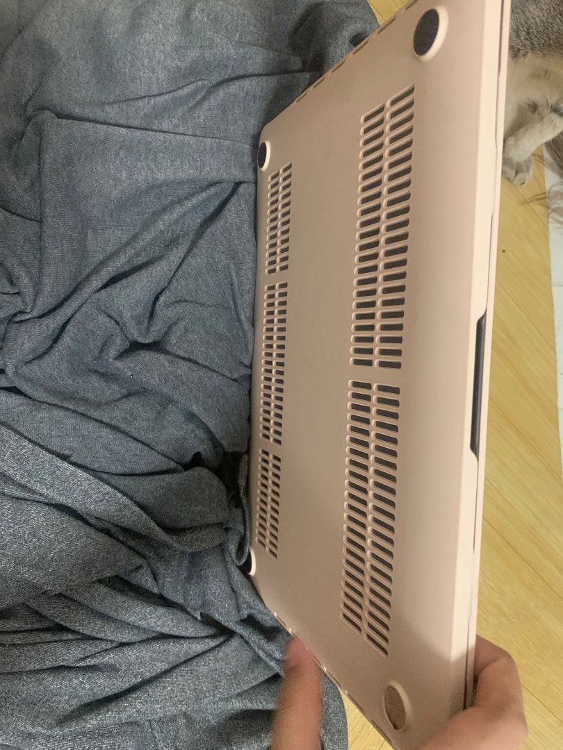 Apple MacBook Pro (Category: Laptops & Notebooks) located in Bulacan. Submitted by miwuchi1630 (Listing ID 1468437385, Image 3). Description: For Sale: Seika’s MacBook Pro (2018, 13-inch) • Processor: 2.3 GHz Quad-Core Intel Core i5 • Graphics: Intel Iris Plus Graphics 655 (1536 MB) • Memory (RAM): 8 GB 2133 MHz LPDDR3 • Storage: ~440 GB available out of ~500 GB SSD (Macintosh HD) • Operating System: macOS Sequoia (Version 15.7.7) • Display: 13.3