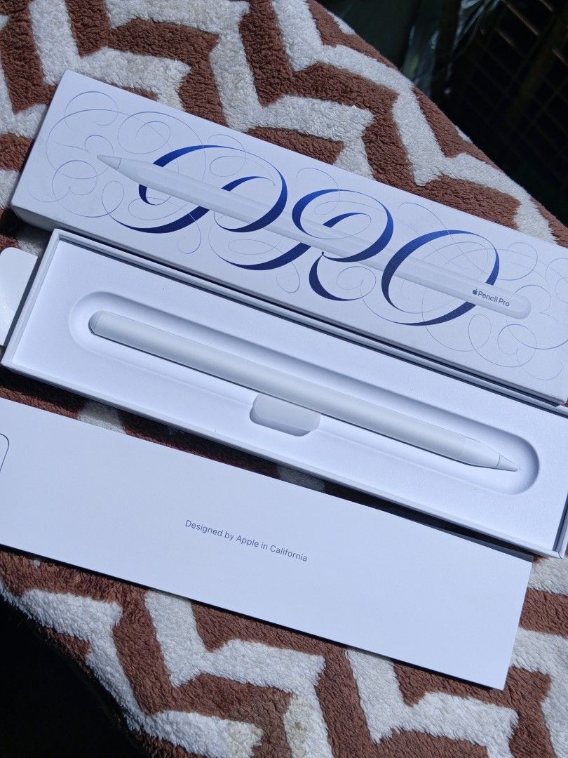 Apple Pencil Pro (Category: iPad) located in Manila. Submitted by max13_kris (Listing ID 1468342643, Image 1). Description: ୨୧ APPLE PENCIL PRO FOR SALE! 🎀 Bought it but never got the chance to use it. Only unboxed ✔ Pen is still untouched. ✔ Brand new condition ✔ Never used ✔ Complete with box ✔ Orig: 8900 Selling: 6500.
