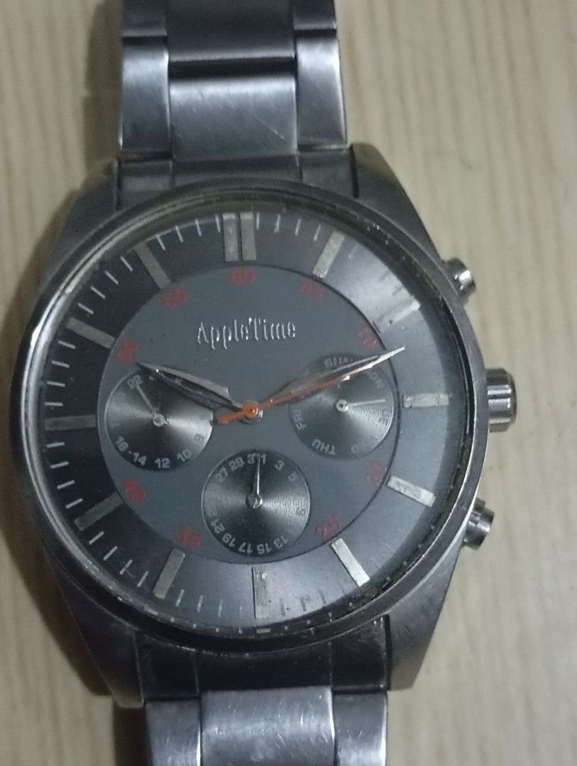 Apple time chronograph (Category: Men's Watches) located in Las Pinas. Submitted by quick_deals_great_finds2 (Listing ID 1468429319, Image 2). Description: Original good working condition Quartz chronograph with battery 45mm big size fits wrist 6.8 inches.