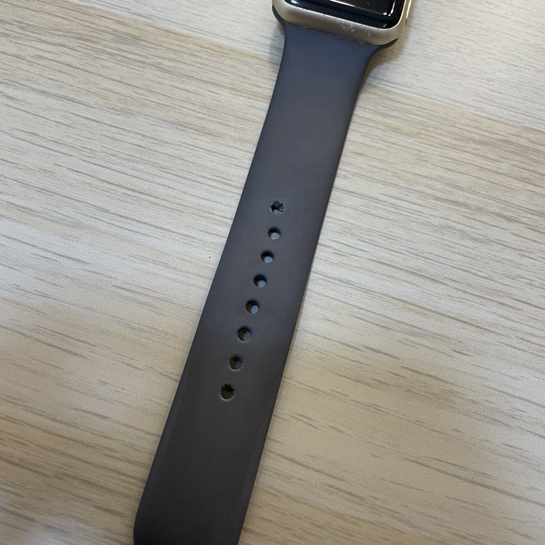 Apple Watch Series 1 (Category: Wearables & Smart Watches) located in Angeles City. Submitted by prelove.ri (Listing ID 1468412159, Image 3). Description: Condition: 7/10 Inclusion: watch only Still negotiable for sure buyers.