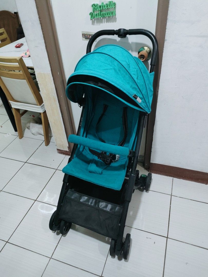 Apruva airlite pocket stroller cabin approved (Category: Strollers) located in Manila. Submitted by rarequeen.22 (Listing ID 1468424655, Image 1). Description: .