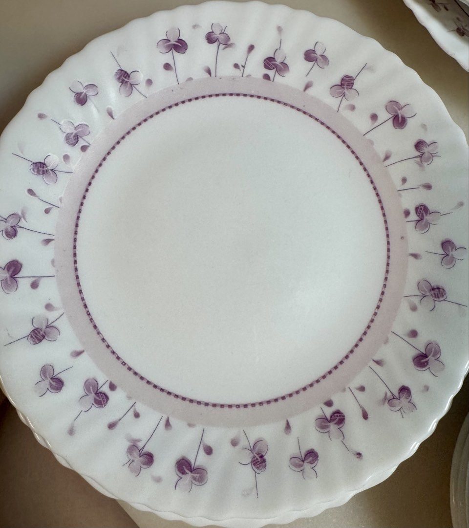 Arcopal Purple Clover Pattern Dinnerware Set Plates and Saucers (Category: Dinnerware & Cutlery) located in Paranaque City. Submitted by tripleddd151025 (Listing ID 1468299200, Image 3). Description: Arcopal dinnerware set: 1 big oval serving plate 6 pcs dinner plate 4 pcs breakfast plate 6 dessert plate .