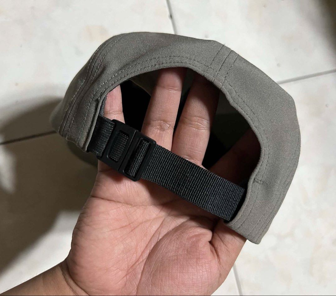 Arc'teryx Calidum 5 Panel (Category: Caps & Hats) located in Cagayan de Oro. Submitted by jonzda1 (Listing ID 1468324804, Image 3). Description: Arc’teryx Calidum 5 Panel Dims: One Size Condition: Excellent Issue:None.