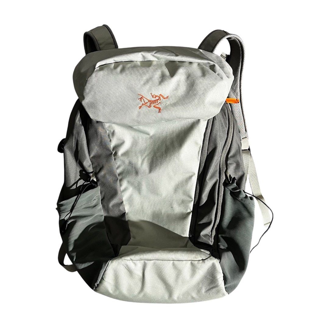 ARCTERYX Mantis 30 Liters Backpack Habitat (Category: Backpacks) located in Daraga. Submitted by th3cliquejunks (Listing ID 1468470289, Image 1). Description: ARC’TERYX Mantis 30 Liters Backpack Habitat Authentic Excellent Condition Signs of usage only. No major flaw Made in: Vietnam Can provide more pics upon request - 8,500 Dm! .