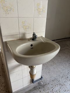 (Category: ) located in . Submitted by lylim22 (Listing ID 1468332162, Image 1). Description: .