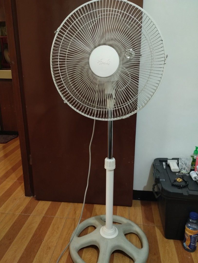 Asahi STAND FAN (Category: Fans) located in Manila. Submitted by newtiger_cf1e40 (Listing ID 1468329586, Image 1). Description: .