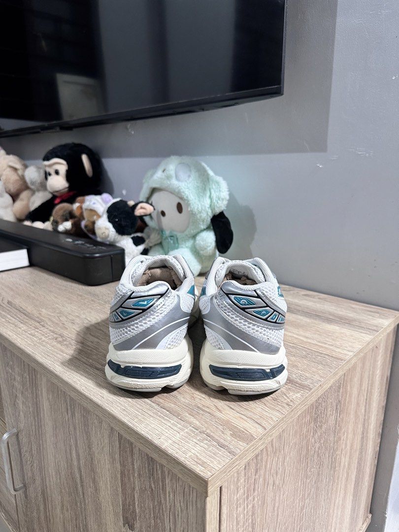 Asics Gel 1130 (Category: Casual Shoes) located in Manila. Submitted by nilodanzcuadra (Listing ID 1468327059, Image 3). Description: Size 9 mens Like new Loc: north caloocan.