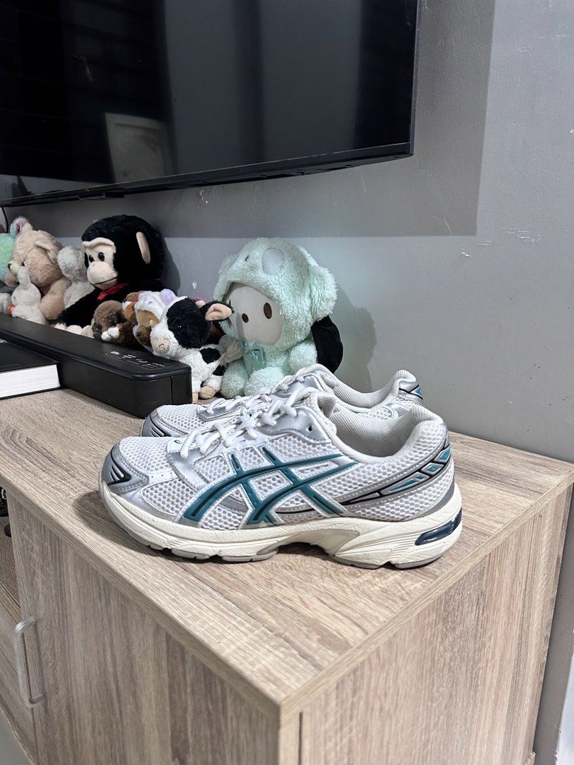 Asics Gel 1130 (Category: Casual Shoes) located in Manila. Submitted by nilodanzcuadra (Listing ID 1468327059, Image 2). Description: Size 9 mens Like new Loc: north caloocan.