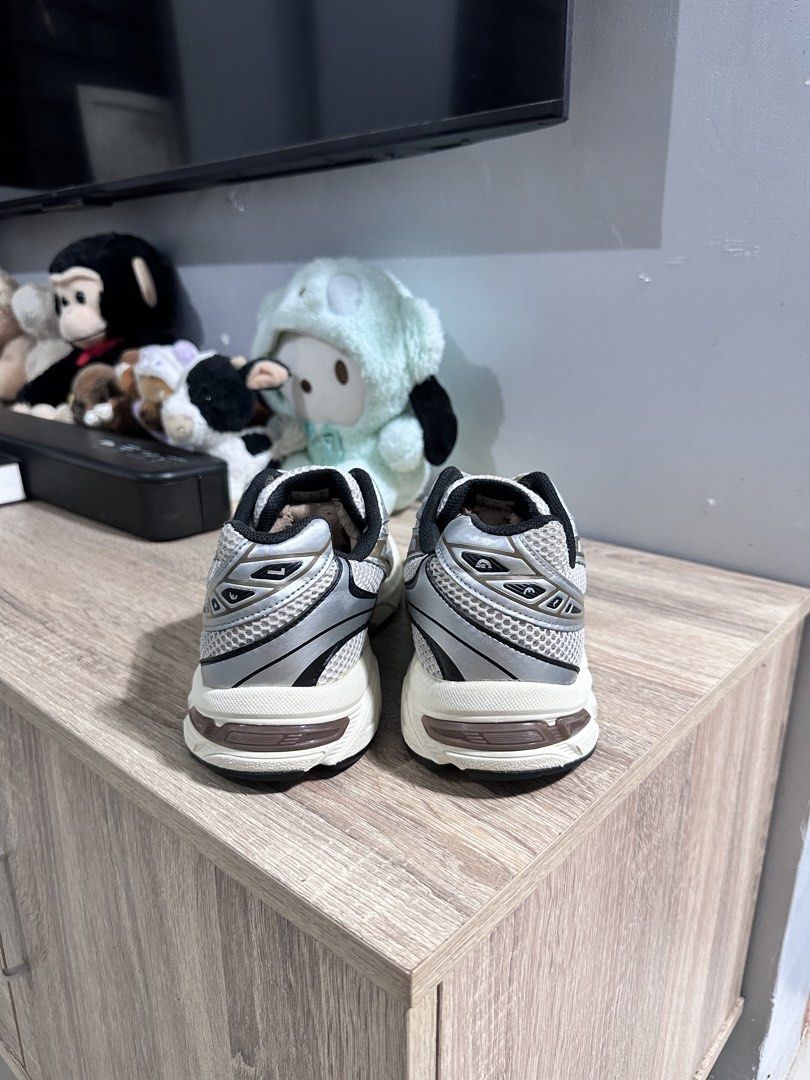 Asics Gel 1130 (Category: Casual Shoes) located in Manila. Submitted by nilodanzcuadra (Listing ID 1468327428, Image 3). Description: Size 10 mens Like new Loc: north caloocan.