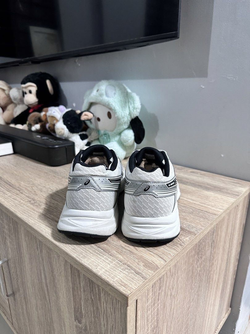 Asics Gel Contend 4 (Category: Casual Shoes) located in Manila. Submitted by nilodanzcuadra (Listing ID 1468326255, Image 3). Description: 9.5 mens Like new Loc: north caloocan.