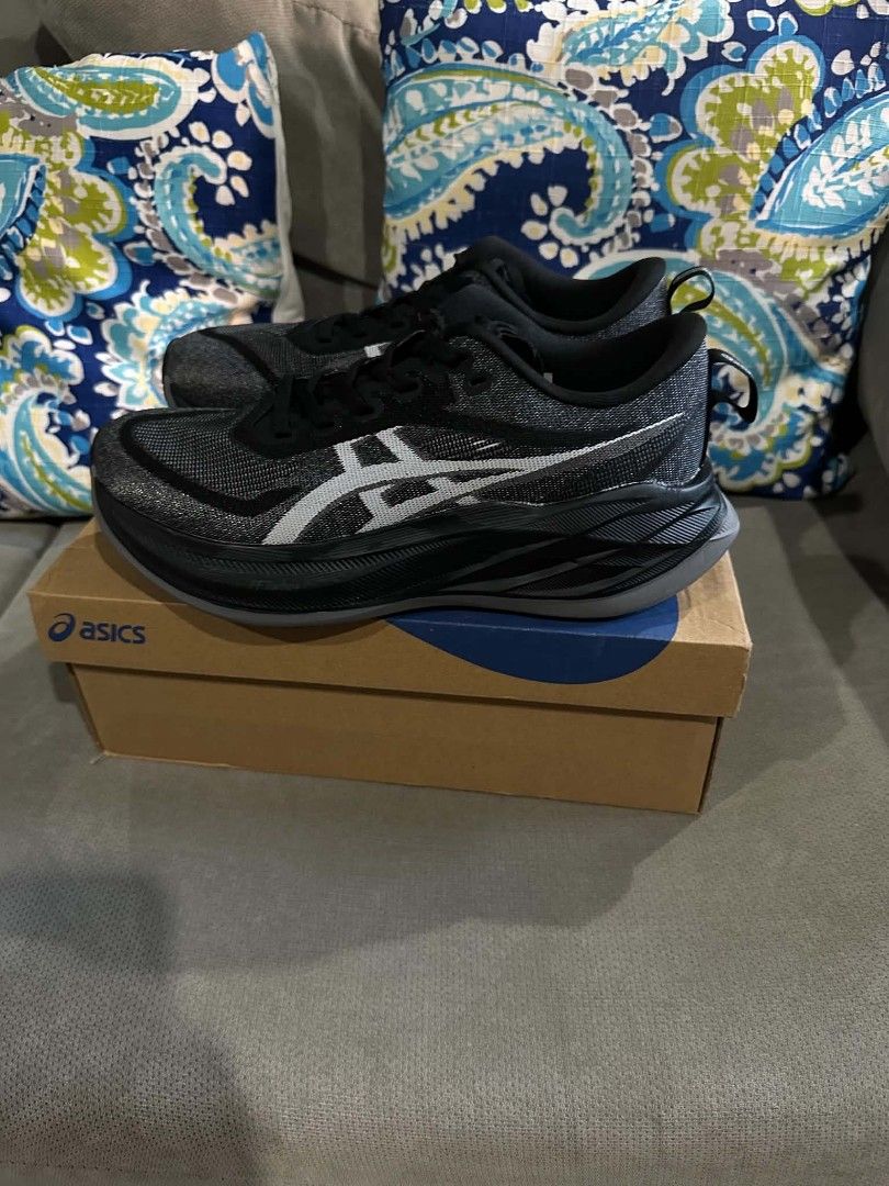 Asics superblast 2running shoes (Category: Sneakers) located in Manila. Submitted by noblecrystal2026 (Listing ID 1468361971, Image 2). Description: Used as good as new Asics Superblast2 8.5 mens loc Angono,Rizal price negotiable.