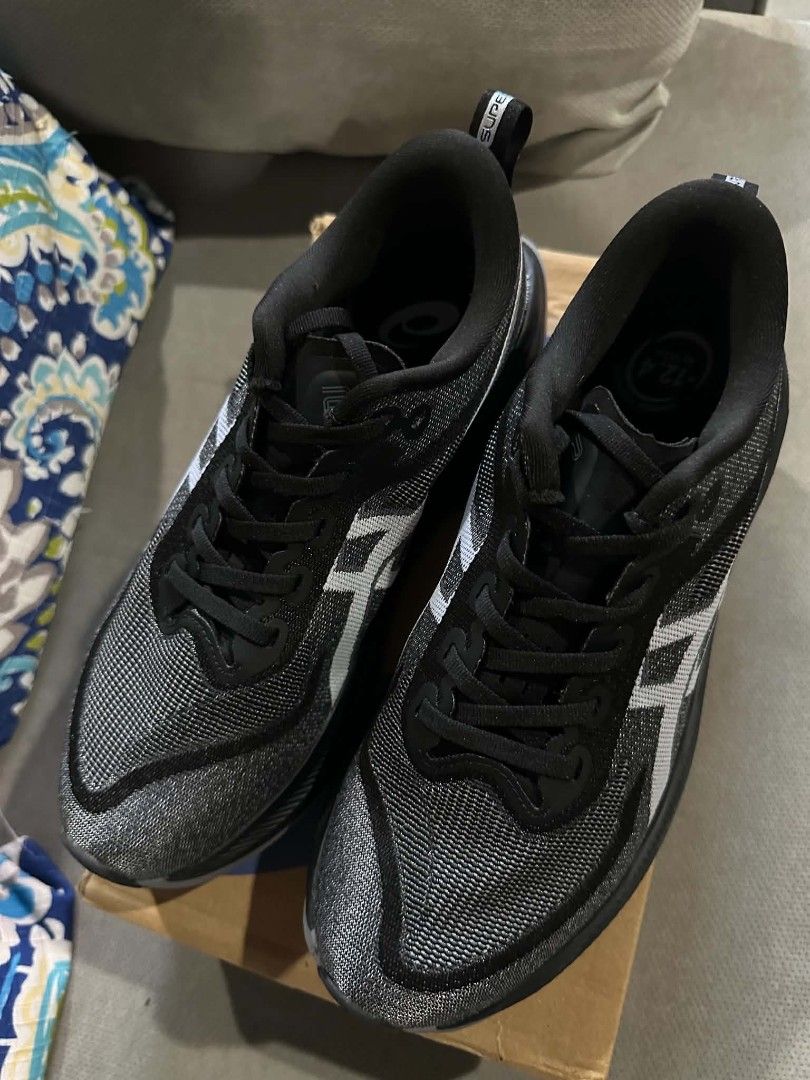 Asics superblast 2running shoes (Category: Sneakers) located in Manila. Submitted by noblecrystal2026 (Listing ID 1468361971, Image 1). Description: Used as good as new Asics Superblast2 8.5 mens loc Angono,Rizal price negotiable.