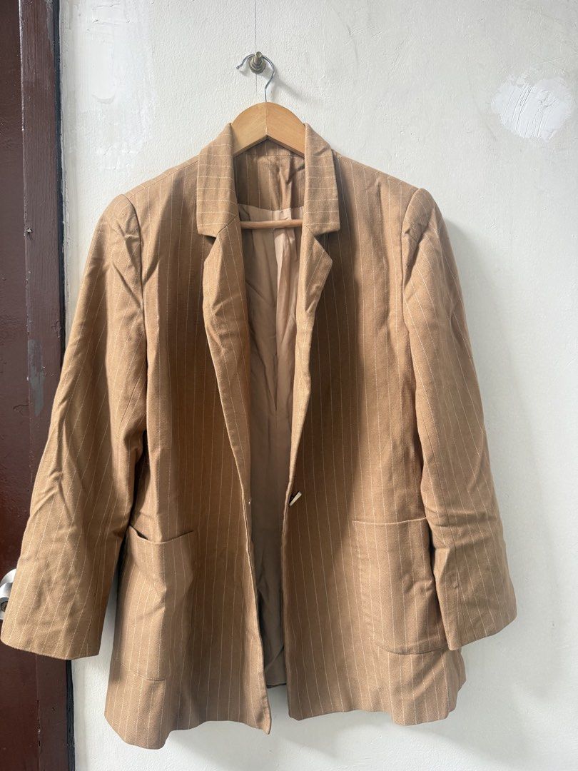 Assorted Casual Blazers Suit Jackets (Category: Coats, Jackets and Outerwear) located in Quezon City. Submitted by gelaicatral (Listing ID 1468295498, Image 1). Description: TAKE ALL BLAZERS FOR 1K Mostly XL to 2XL sizes.