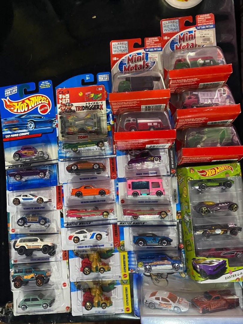 Assorted diecast (Category: Vehicle & Diecast Models) located in Angeles City. Submitted by itsyourboimachi (Listing ID 1468467110, Image 1). Description: Lc, bronco crack blister. Barbie, starlet, beetle bad card. The rest are good to nearmint. All sealed. .