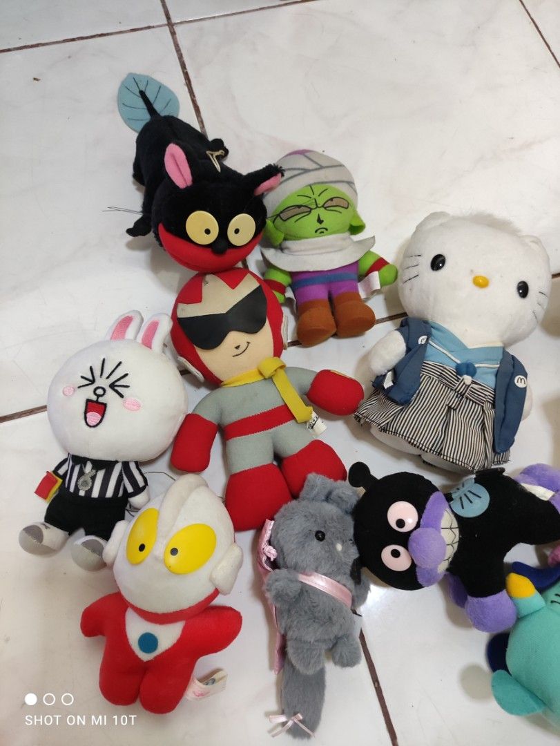 ASSORTED PLUSHIES (Category: Plushies & Soft Toys) located in Cavite. Submitted by dextermanalo28 (Listing ID 1468360236, Image 2). Description: AS IS Japan made yung iba need wash assorted plushies.