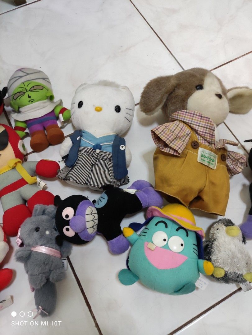ASSORTED PLUSHIES (Category: Plushies & Soft Toys) located in Cavite. Submitted by dextermanalo28 (Listing ID 1468360236, Image 3). Description: AS IS Japan made yung iba need wash assorted plushies.