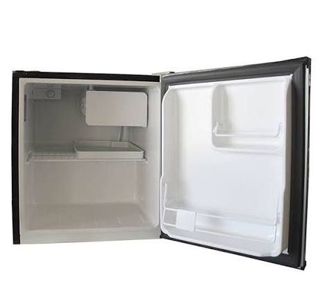 Astron TC-LRE60 .6HP Window-Type Aircon With Remote (Category: Air Conditioning and Heating) located in Manila. Submitted by wise.qwertyuiop (Listing ID 1468407860, Image 2). Description: - Brand/Model: Astron TC-LRE60 Window-Type Aircon - Capacity: 0.6 HP (Inverter Class) - Energy Efficient: Equipped with an advanced compressor and eco-friendly R-32 refrigerant - Display & Control: Modern digital front display panel with included remote control 