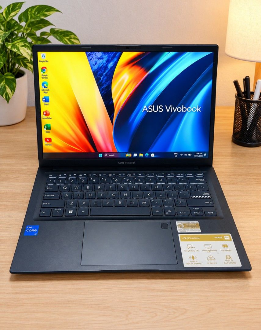 ASUS Vivobook 14 INTEL CORE i5 13TH GEN (Category: Laptops & Notebooks) located in Cavite. Submitted by mackyesteban00 (Listing ID 1468387432, Image 1). Description: 28K NALANG NEGO PA UNTI 54K ORIGINAL PRICE ASUS Vivobook 14 (X1405VA-LY688W) INTEL CORE i5 13TH GEN 16GB RAM GOOD FOR: ✅WORK AT HOME ✅VA WORK ✅CALL CENTER ✅MULTI TASKING ✅OFFICE USE ✅TEACHER ✅STUDENTS ✅CASHUAL GAMING Specifications Display: 14" FHD / WUXGA (1920 x 1200) Operating Sys
