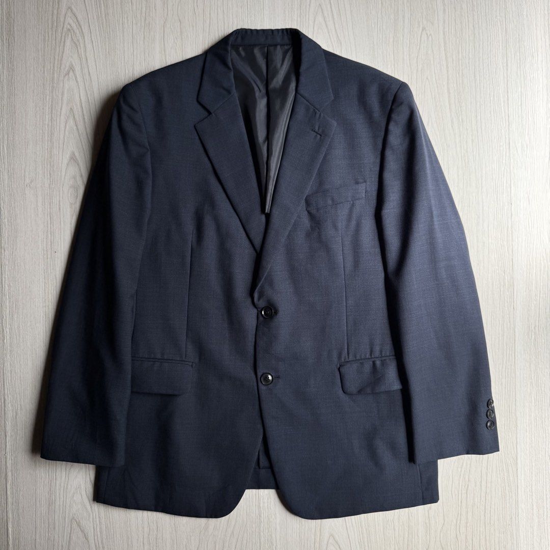 Austin Reed Wool blend single-breasted blazer (Category: Coats, Jackets and Outerwear) located in Zamboanga. Submitted by rustic.rev (Listing ID 1468385077, Image 1). Description: Austin Reed Wool blend single-breasted blazer In excellent condition Fits M Measurements: Pit to pit: 21” Length: 30” Shoulder: 18” Sleeves length: 24”.