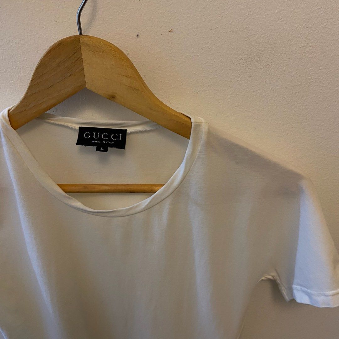 [AUTH] Gucci Women Top (Category: Shirts) located in Mabalacat. Submitted by alternativegooods (Listing ID 1468447157, Image 2). Description: Measurements (inches) width length ★ Color may vary slightly due to lighting. ★ Manage your expectations, these are pre-loved/thrifted items. ★ Ship via J&T Express & Lalamove..