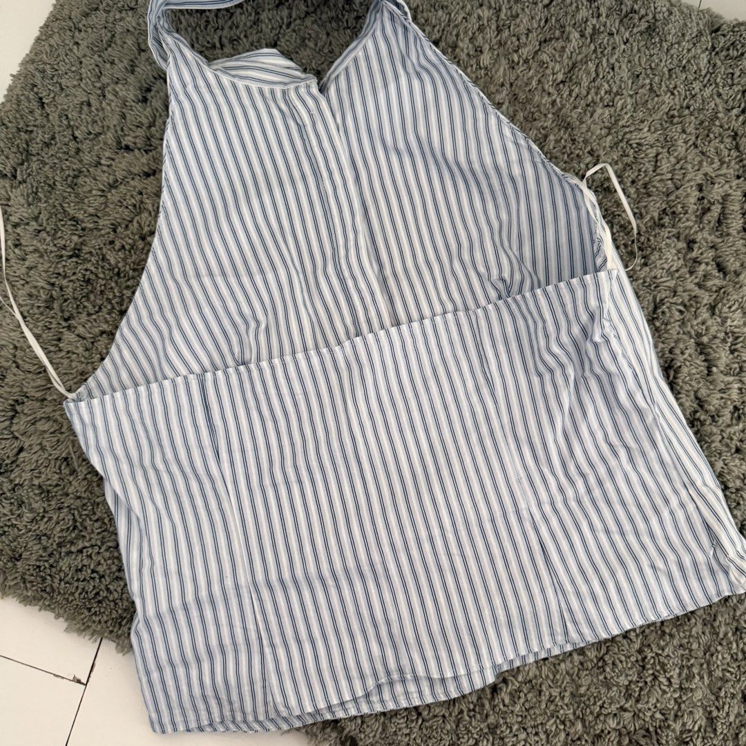 authentic bershka blue pinstripe backless halter top (Category: Sleeveless) located in Cebu City. Submitted by sayonarasells (Listing ID 1468313301, Image 3). Description: large on tag fits small better flaws: missing 2 buttons.