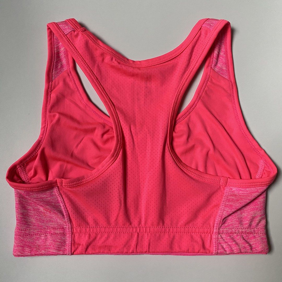 [AUTHENTIC] H&M Active Sports Bra (XS-S) (Category: Activewear) located in Midsayap. Submitted by someones_attic (Listing ID 1467230342, Image 2). Description: ⤿size: XS (fits XS-S) ⤿non-padded ▹note: faded logo due to storage 💯 guaranteed authentic from Qatar cargo box 🇶🇦.