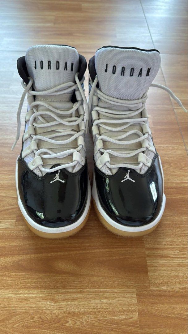 Authentic Jordan Max Aura Concard (Category: Sneakers) located in Badian. Submitted by choloknows (Listing ID 1468412274, Image 2). Description: Not Thrifted (personal owner) Bought From Switzerland (with receipt&orignal box) Good as New 9.5/10 Size 9 US, 8 UK, 42.5 EU Need wash/clean No issue 2850 + sf .