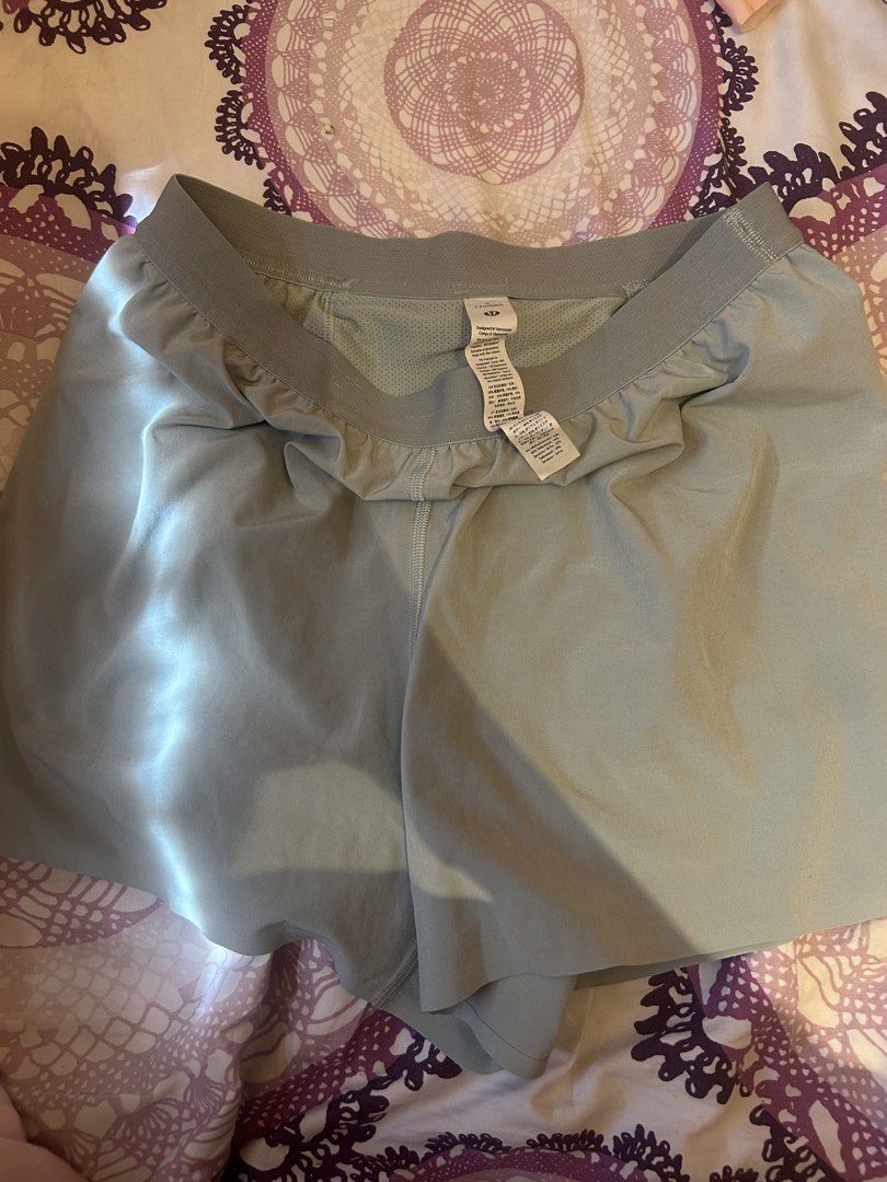 Authentic Lululemon shorts (Category: Shorts) located in Manila. Submitted by coquettecosette (Listing ID 1468320141, Image 1). Description: lululemon activewear ♡ authentic, size 6 the perfect green lululemon shorts 🌴💚.