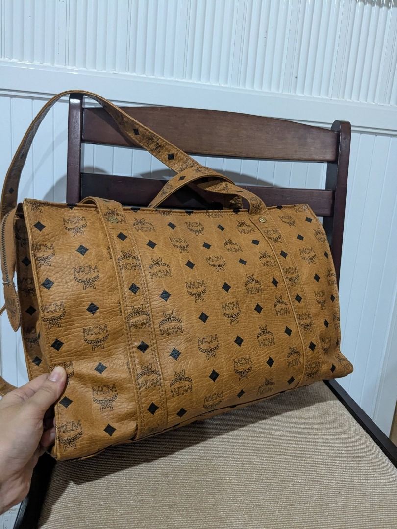 Authentic Mcm Germany shoppers bag (Category: Luxury Bags & Wallets) located in Tuguegarao City. Submitted by globeeneace (Listing ID 1468341148, Image 3). Description: Guaranteed Original very good condition no flaws/ Minimal signs of usage.