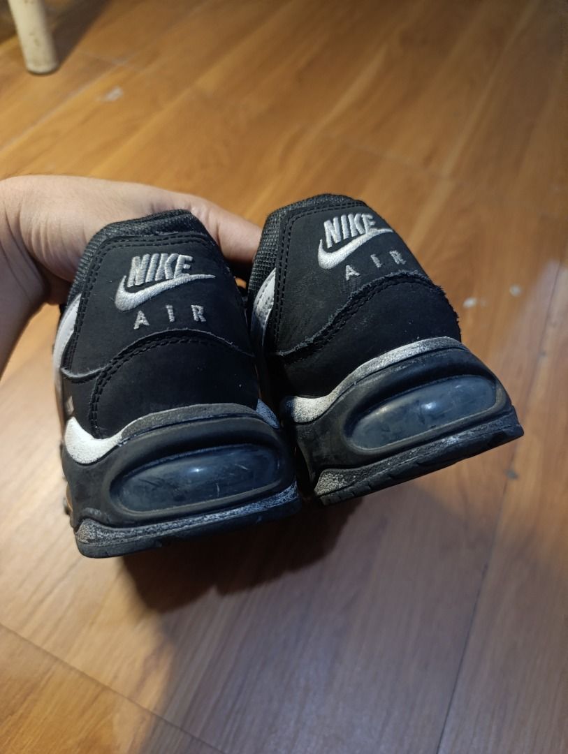 Authentic Nike Air Max Command Sneakers (Category: Sneakers) located in Bulacan. Submitted by koritoo (Listing ID 1468361757, Image 3). Description: Authentic Nike Air Max Command Sneakers Issue as shown in the picture UK 5 EUR 38.5 BR 37 CM 24.5.