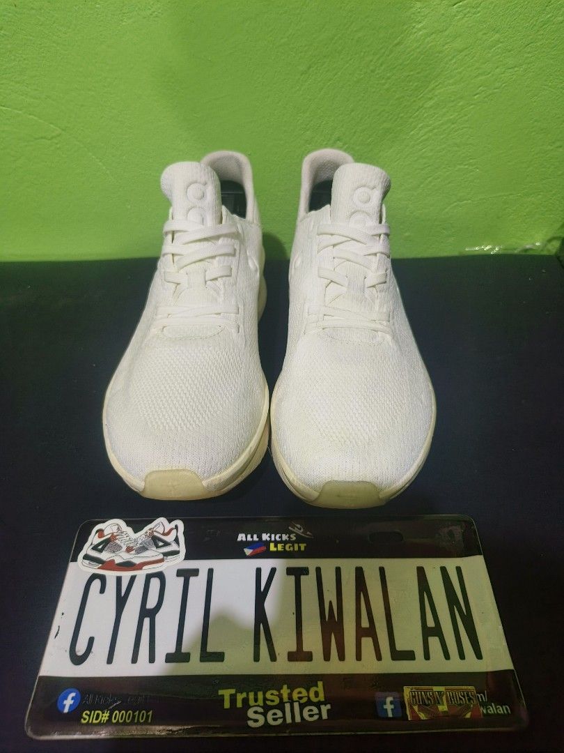 Authentic On Cloud Neo Undyed White (Category: Sneakers) located in Baguio. Submitted by ckiwalan (Listing ID 1468410491, Image 3). Description: For sale Authentic Excellent condition Signs of use only Paint on Outsole but does not affect the performance on the shoe (Hindi po podpod) No major issue Thick outsole Lightweight Soft and comfy Baguio city can ship nationwide.