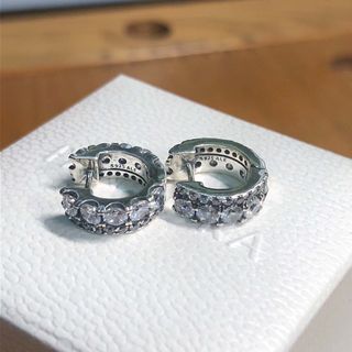 (Category: ) located in . Submitted by daintyjewels (Listing ID 1468308772, Image 1). Description: .