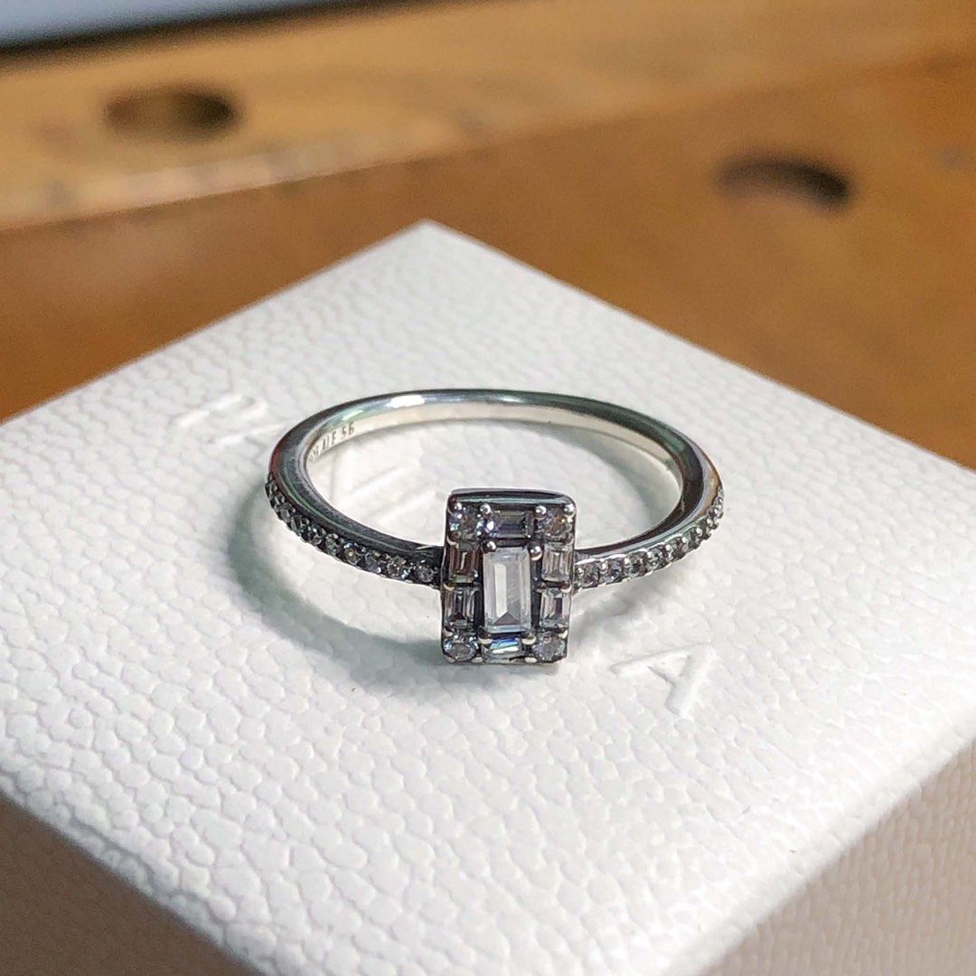 Authentic Pandora Silver Luminous Ice Ring (Category: Rings) located in Manila. Submitted by daintyjewels (Listing ID 1468308489, Image 1). Description: .