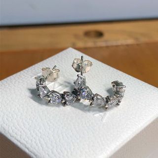 (Category: ) located in . Submitted by daintyjewels (Listing ID 1468423827, Image 1). Description: .