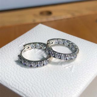 (Category: ) located in . Submitted by daintyjewels (Listing ID 1468309090, Image 1). Description: .