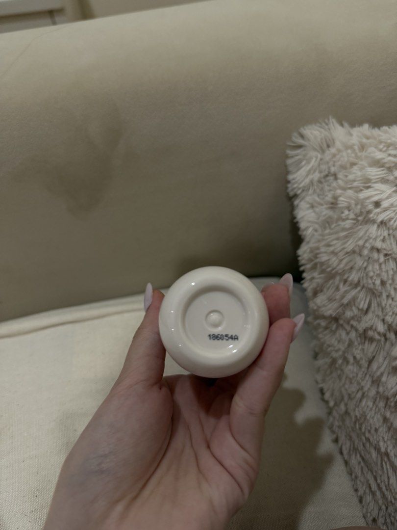 Authentic Rhode Glazing Mist ( 95% full ) (Category: Face Care) located in Quezon City. Submitted by emily_in_pariss (Listing ID 1468373165, Image 3). Description: Purchased for 2600 Sprayed 3x only Purchased July 2026.