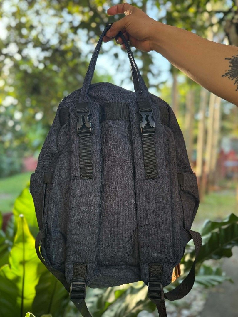 Babbleroo Diaper Baby Bag (Category: Backpacks) located in Angeles City. Submitted by itsandspreloved (Listing ID 1468306975, Image 2). Description: Padala from US super nice, very spacious at maraming compartments missing lang yung pouch na keychain.