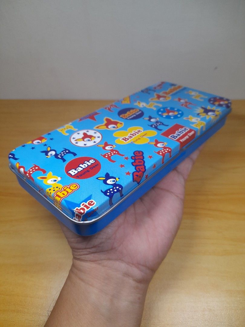 BABIE YOUNG DEER TIN PENCIL CASE (Category: Character Goods) located in Bulacan. Submitted by nansantiago (Listing ID 1468388815, Image 3). Description: BABIE YOUNG DEER TIN PENCIL CASE Good as new Made in Japan 🏷️ ₱120‼️ 📍 Location: Plaridel, Bulacan 💸 Mode of Payments: Gcash / BPI 📦 Pick-up / Ship 🚚 Couriers : Flash Express / SPX / Lalamove.