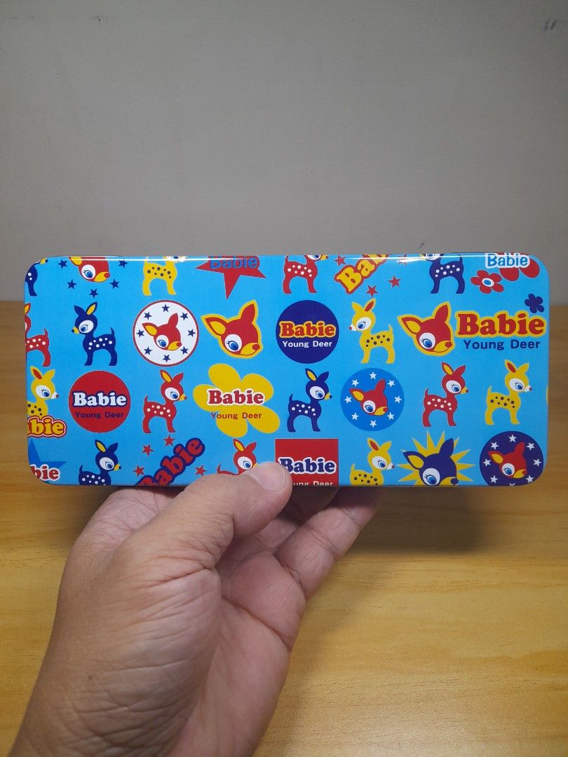 BABIE YOUNG DEER TIN PENCIL CASE (Category: Character Goods) located in Bulacan. Submitted by nansantiago (Listing ID 1468388815, Image 1). Description: BABIE YOUNG DEER TIN PENCIL CASE Good as new Made in Japan 🏷️ ₱120‼️ 📍 Location: Plaridel, Bulacan 💸 Mode of Payments: Gcash / BPI 📦 Pick-up / Ship 🚚 Couriers : Flash Express / SPX / Lalamove.