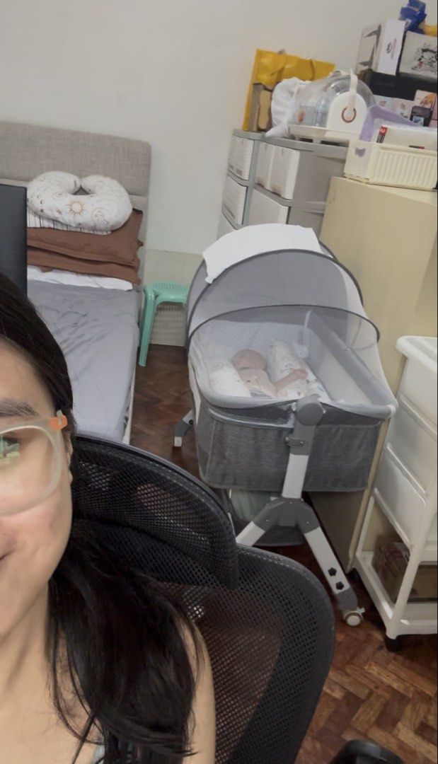 Baby Bed, 3-in-1 Foldable Crib & Jumbo Crib Set Bundle (Category: Cots & Cribs) located in Valenzuela. Submitted by tejerogime02345 (Listing ID 1468376267, Image 1). Description: 🍼 BABY ITEMS BUNDLE — ₱2,500 TAKE ALL! Selling Liam’s pre-loved baby items. Outgrown na ni baby! 🤍 ✨ INCLUSIONS: 1. Convertible Baby Bed with pillow 2. Multifunctional Foldable Baby Crib (3-in-1) Infant bed, bassinet & bedside sleeper Mattress and storage basket Remova