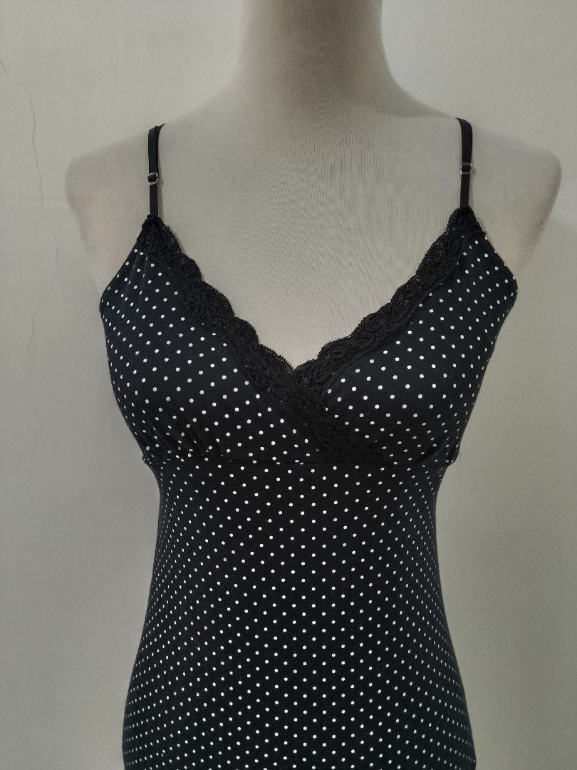 Baby doll polka dot top (Category: Sleeveless) located in Cotabato. Submitted by winonasallure (Listing ID 1468304058, Image 2). Description: size: small- med length:22.5 color: black and white.