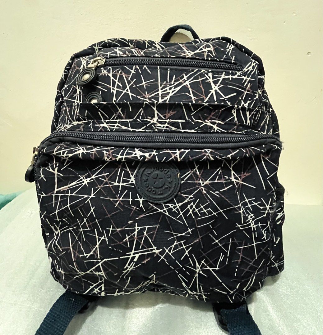 Backpacks (Category: Backpacks) located in Talisay. Submitted by cherylu (Listing ID 1468479729, Image 3). Description: Take all 6 bagpacks for only 1k Small-meium sizes All goods no flaws Ideal for daily commutes, school, or casual weekend hangouts .