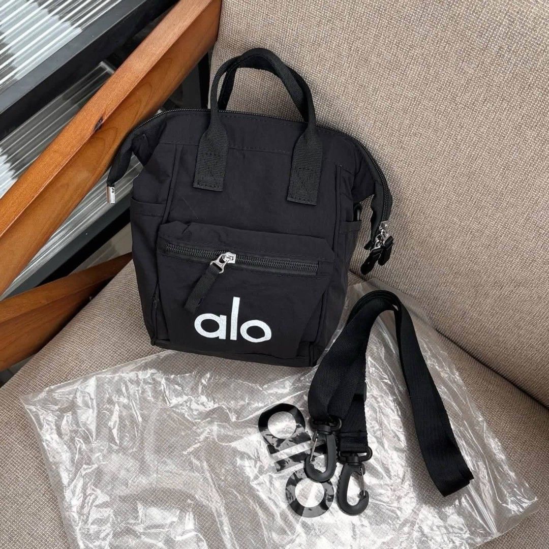 bag Php 499. (Category: Shoulder Bags) located in Mandaluyong City. Submitted by shopmla (Listing ID 1468382978, Image 3). Description: ALO bag Php 499..