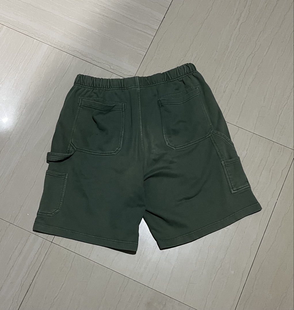 Baggy Carpenter Shorts (Category: Shorts) located in Talisay. Submitted by arabell21 (Listing ID 1468457321, Image 2). Description: Very good condition W32-38 L21 HEM14.5 Color rate 8.5/10 Good fade No issue .
