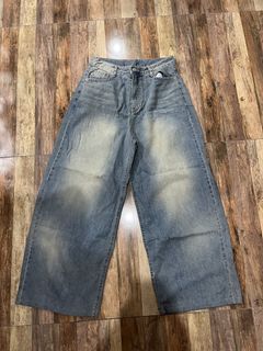 (Category: ) located in . Submitted by y2kchocothrift (Listing ID 1468468592, Image 1). Description: .