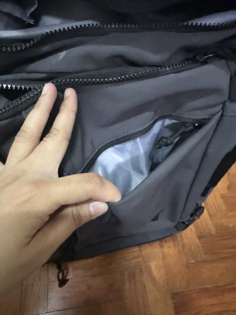 BagSmart Black Grey Travel Backpack (Category: Backpacks) located in Quezon City. Submitted by mikaela_0 (Listing ID 1468351911, Image 3). Description: Dark grey travel backpack with multiple compartments, wide-opening main section with light grey lining, and sturdy handles. Expandable With shoe compartment and many other compartments Bought for P2,500 Good condition.
