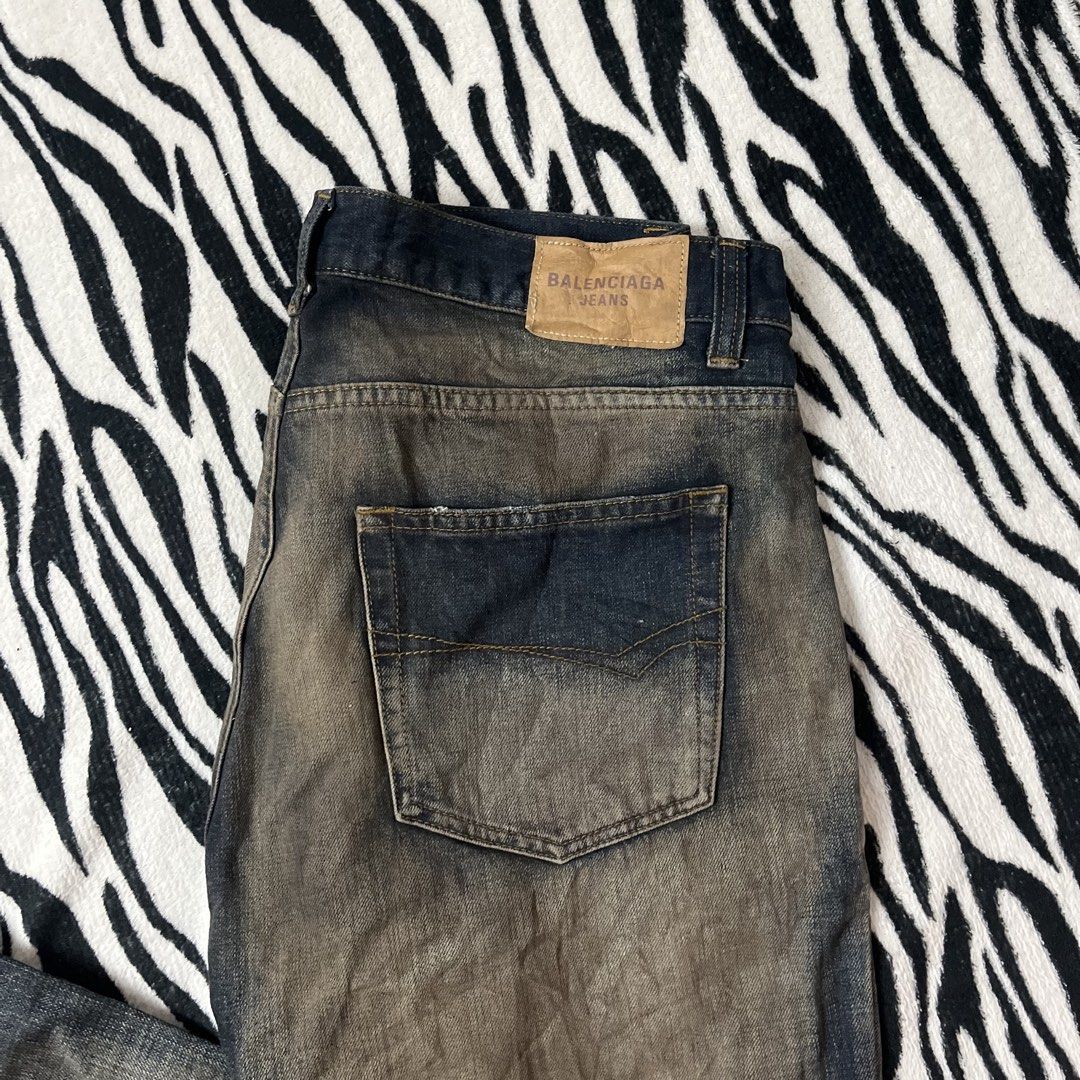 Balenciaga denim jeans (Category: Luxury Apparel) located in Manila. Submitted by royaldripmanila (Listing ID 1468362389, Image 2). Description: No issue W34 L45.5 Hem 11.