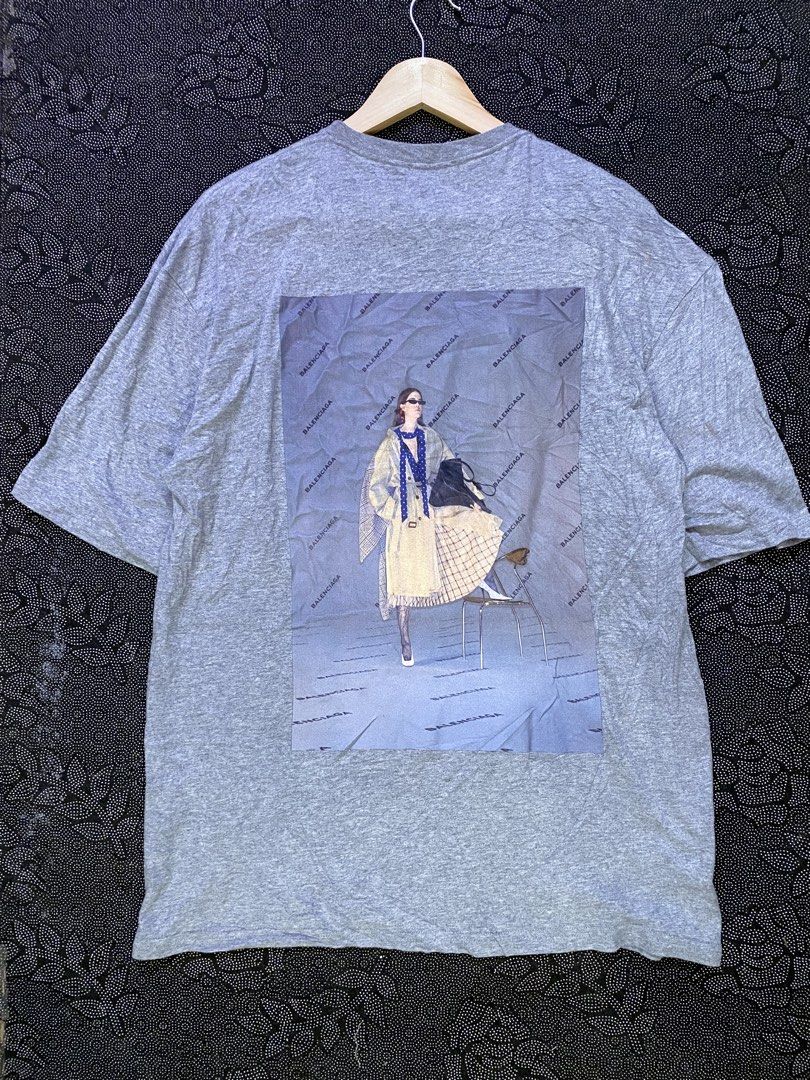 Balenciaga Graphic tee (Category: Shirts) located in Manila. Submitted by thriftvibes324 (Listing ID 1468450920, Image 2). Description: Excellent condition No issue Best fit large 9.8/10.